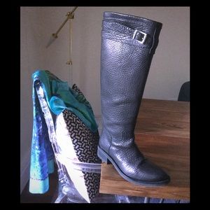 Gorgeous black leather boots -